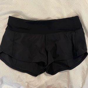 🍋LULULEMON SHORTS🍋